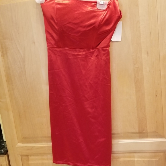 Lulus Malory Strapless Satin Cocktail Dress M NWT - Picture 4 of 8